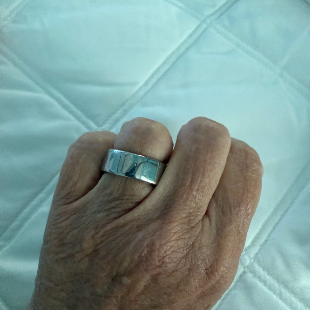 Oura Silver Ring 4 - Picture 4 of 4